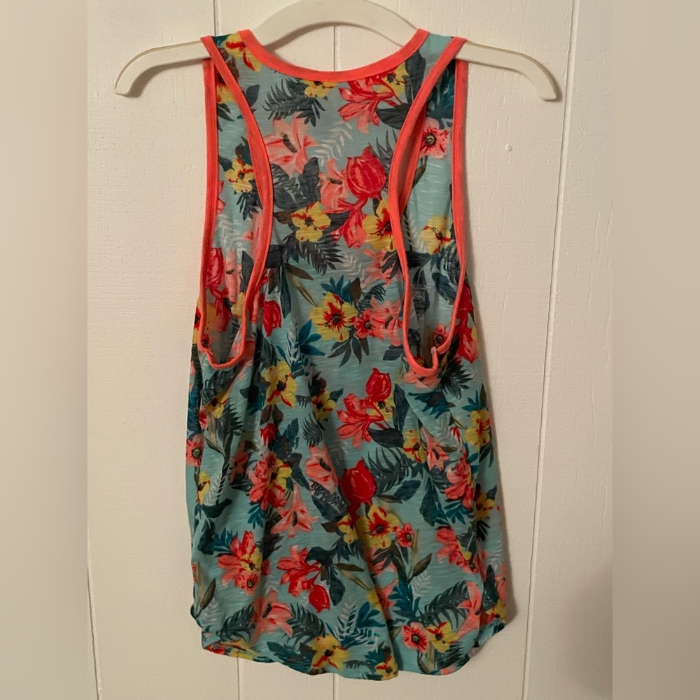 Tank top - Picture 3 of 3